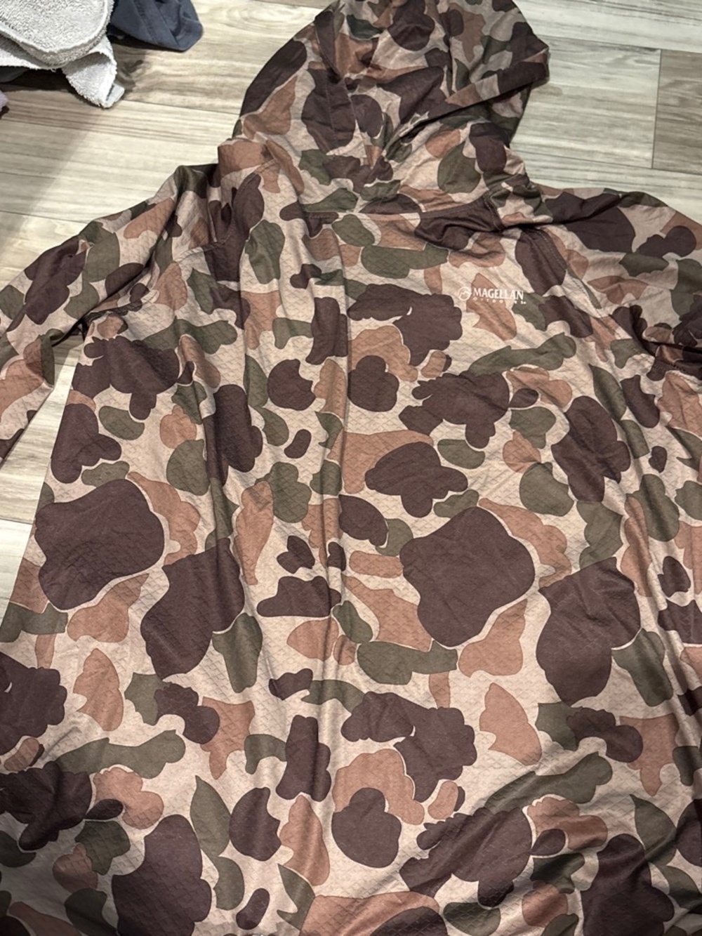 Camo pullover